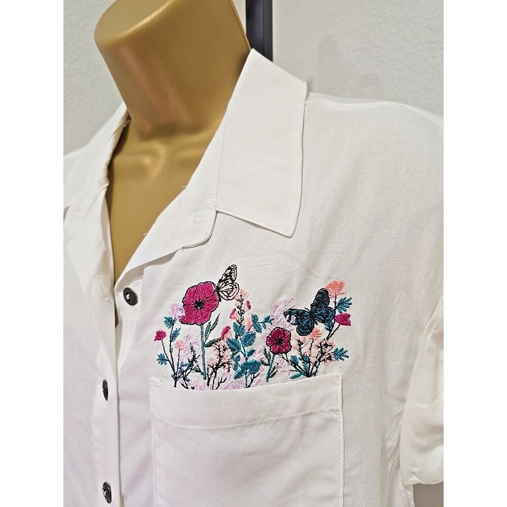 White Embroidered Flower Top Womens Sm Cap Sleeve Pocket Cottage Travel Garden